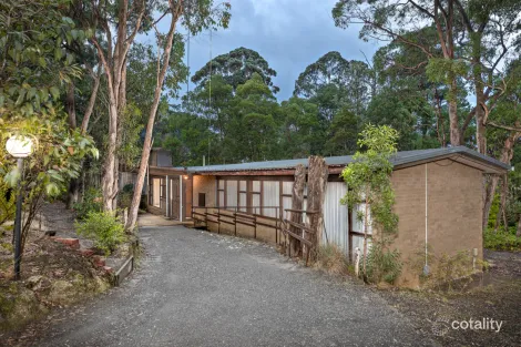 Property photo of 5 Moss Avenue Mount Helen VIC 3350