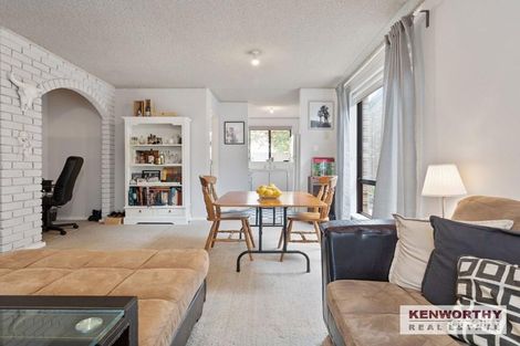 2/9 Westbury Cres, Bicton, WA 6157