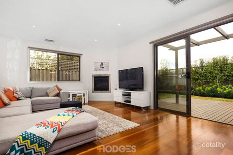 2/8 Kooringa Rd, Carnegie, VIC 3163