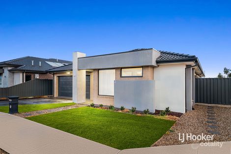 Property photo of 2 Irvine Avenue Strathtulloh VIC 3338