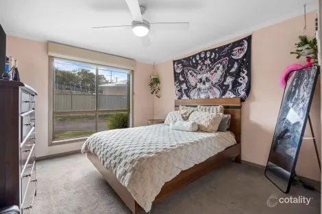 Property photo of 204 Melbourne Road Brown Hill VIC 3350