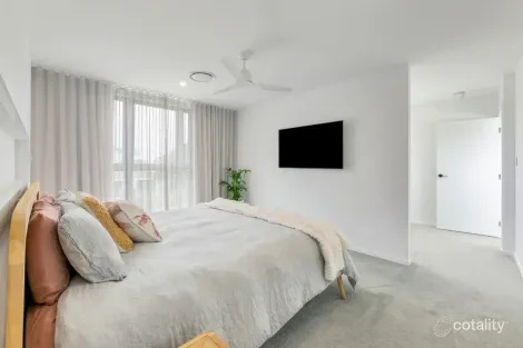 Property photo of 1/37 Twenty Seventh Avenue Palm Beach QLD 4221
