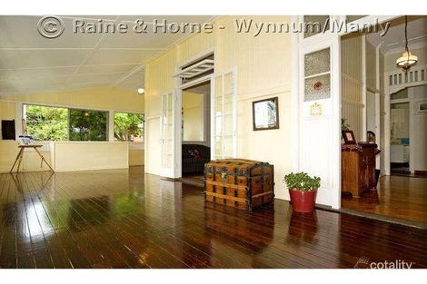 Property photo of 53 Kingsley Terrace Wynnum QLD 4178