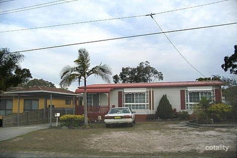 Property photo of 5 Deakin Avenue Lake Munmorah NSW 2259