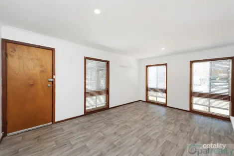 Property photo of 4 Fane Court Singleton WA 6175