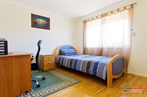 Property photo of 62 Racecourse Road Werribee VIC 3030