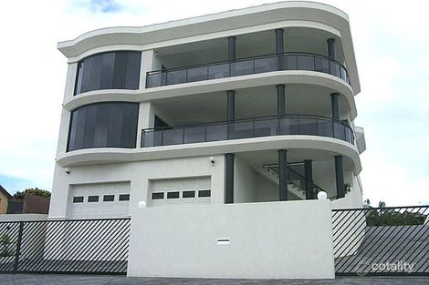 16 Hill St, Halls Head, WA 6210