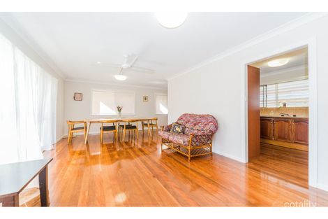 Property photo of 12 Ashton Street Labrador QLD 4215