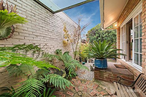 Property photo of 2/37 Bulla Road Essendon North VIC 3041