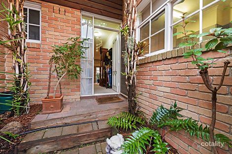 Property photo of 2/37 Bulla Road Essendon North VIC 3041