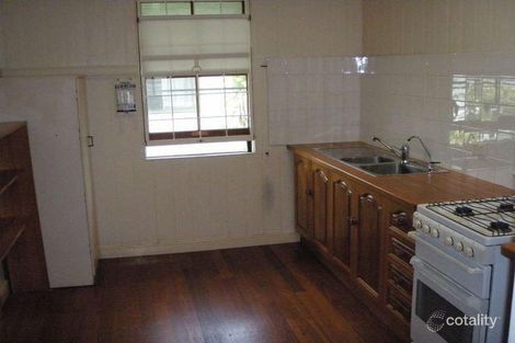 Property photo of 13 Second Avenue Sandgate QLD 4017