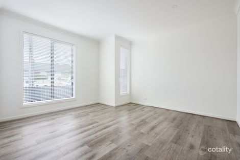 Property photo of 33 McLean Crescent Dandenong North VIC 3175