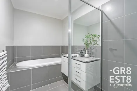 Property photo of 77 Morningside Boulevard Cranbourne West VIC 3977