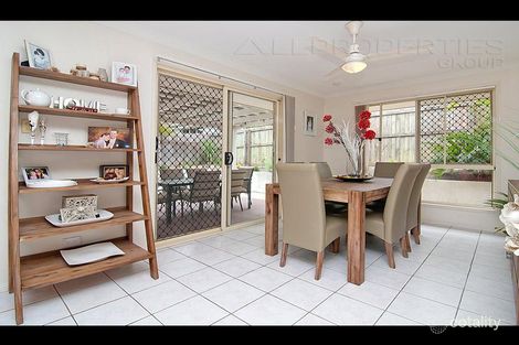 Property photo of 15 Dampier Crescent Drewvale QLD 4116