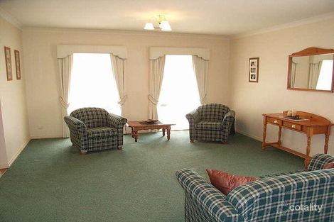 Property photo of 8 Victoria Place Echuca VIC 3564