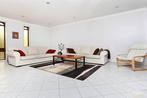 Property photo of 11 Crane Place Wetherill Park NSW 2164