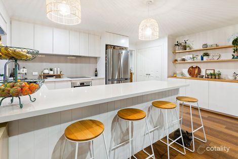 Property photo of 43 Noah Close Mornington VIC 3931