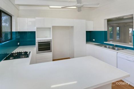 Property photo of 6 County Close Smithfield QLD 4878