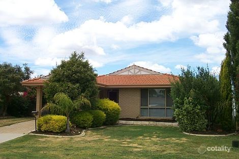 32 Eureka Pl, Seville Grove, WA 6112