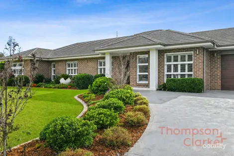 Property photo of 15 Abbey Circuit Weston NSW 2326