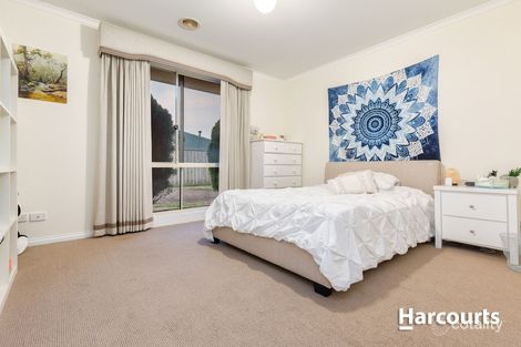Property photo of 6 Streeton Way Berwick VIC 3806