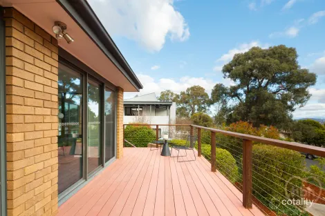 Property photo of 40 Baracchi Crescent Giralang ACT 2617