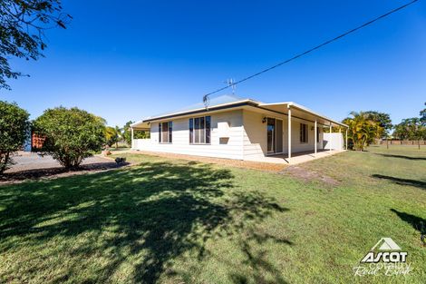 Property photo of 16 Polo Place Branyan QLD 4670