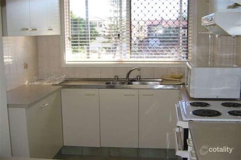 Property photo of 8/9 Holborow Close Surfers Paradise QLD 4217