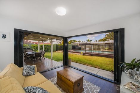 Property photo of 12 Whitecastle Street Carindale QLD 4152