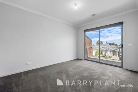 Property photo of 1/16 Marble Drive Cobblebank VIC 3338