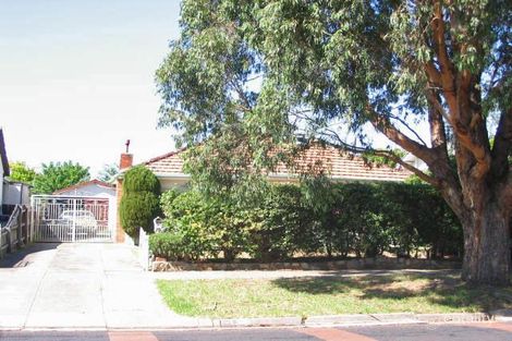 51 Queens Pde, Fawkner, VIC 3060