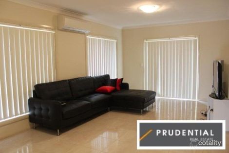 Property photo of 4/4 Feldspar Road Eagle Vale NSW 2558