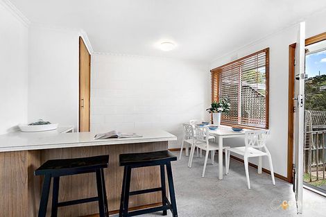 Property photo of 2/34 Ballater Avenue Newtown VIC 3220