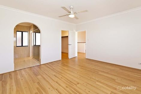Property photo of 28 Merrimac Loop Rockingham WA 6168