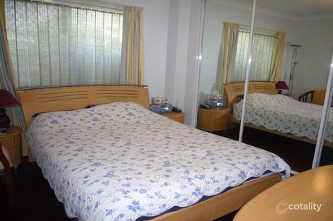 Property photo of 3/4 Old Kent Road Greenacre NSW 2190