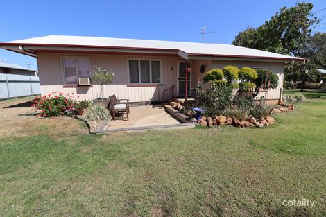 Property photo of 8-8A Robert Street St George QLD 4487