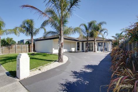 Property photo of 15 Barton Place Traralgon VIC 3844