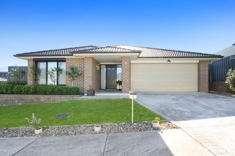 Property photo of 1 Phoenix Way Horsley NSW 2530