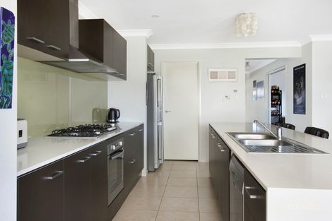 Property photo of 1 Phoenix Way Horsley NSW 2530