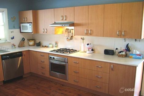 Property photo of 210 Thirlmere Way Thirlmere NSW 2572