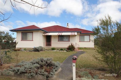 8 Duncan St, Tenterfield, NSW 2372