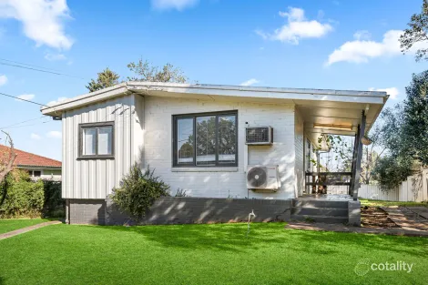 Property photo of 28 Erebus Crescent Tregear NSW 2770