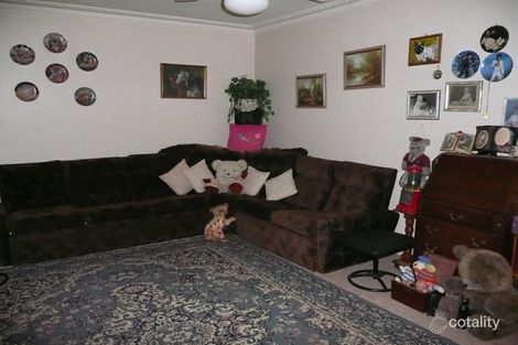 Property photo of 11 Moffatt Crescent Hoppers Crossing VIC 3029