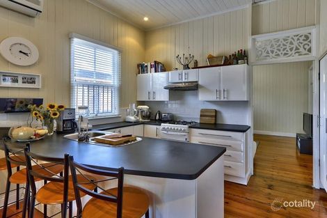 Property photo of 45 Hawthorn Terrace Red Hill QLD 4059