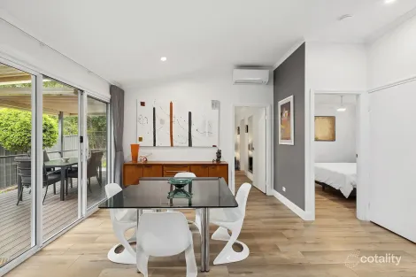 102/61 Karalta Rd, Erina, NSW 2250