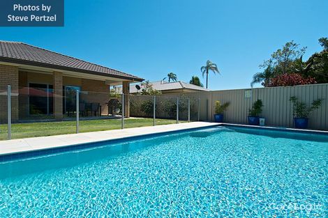 15 Annerley Ave, Runaway Bay, QLD 4216