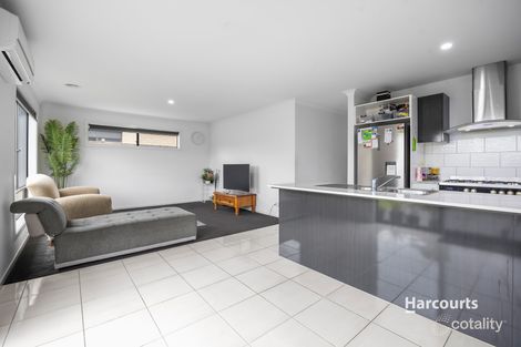 Property photo of 39 Caversham Drive Pakenham VIC 3810