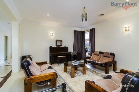 Property photo of 7 Santander Crescent Point Cook VIC 3030