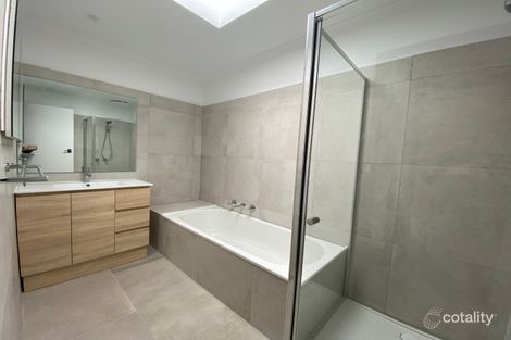 Property photo of 1/29 Carramar Avenue Camberwell VIC 3124