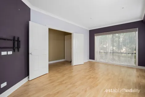 Property photo of 10 Evening Close Point Cook VIC 3030